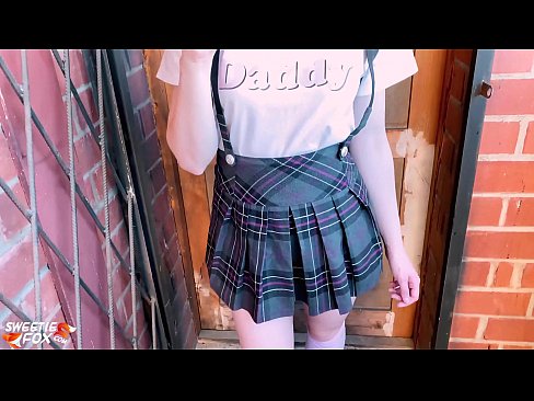 ❤️ Schoolgirl ດູດ dick ຂອງນາງເລິກແລະ fucks ແທນທີ່ຈະຫ້ອງຮຽນ. ️❌ ໜັງໂປ້ພາສາລັດເຊຍ ຢູ່ພວກເຮົາ ☑